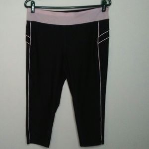 Excellent used condition!  Xersion Active Bottoms